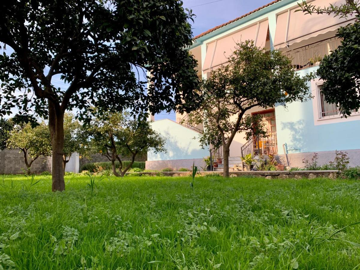 Mia Guest House - Entire Home With Balcony & Garden Divjake Esterno foto