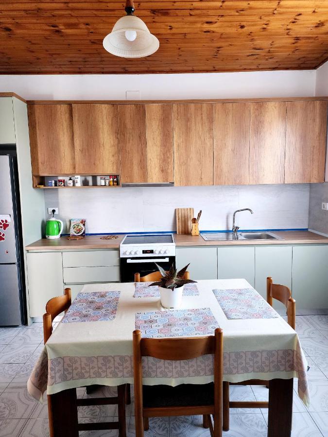 Mia Guest House - Entire Home With Balcony & Garden Divjake Esterno foto